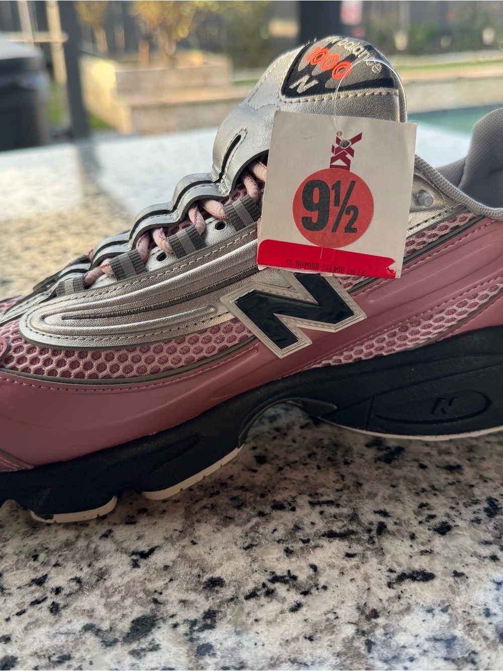 New Balance Pink and Silver Casual Running Shoes size 11 women’s - Picture 5 of 11